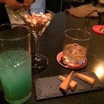 カフェ＆バー アジト - 