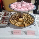 宗右衛門 - マカロンフランボワーズとエンガディナー