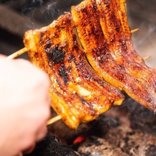 極上のうなぎを、白焼きや蒲焼きで贅沢にお召し上がりください