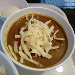 成都館 - カレーにはチーズのトッピング！