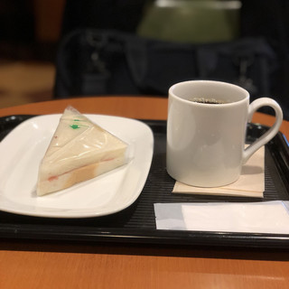 夜10時以降入店可 博多でおすすめのスイーツをご紹介 食べログ 夜10時以降入店可 博多でおすすめのスイーツをご紹介 食べログ