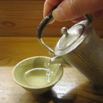 巽蕎麦 志ま平 - 酒は「錫のちろり」で