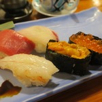 魚正 - 雲丹にイクラです