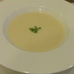 ラ・グラン・ポルト - じゃが芋と大根のポタージュ（ランチAコーススープ/＋\420）