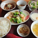 中国名菜 華林 - Aランチの「エビと旬野菜の塩炒め」