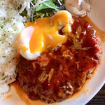 KICKS - 煮込みハンバーグプレート900円