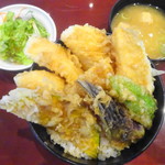 海鮮蔵 魚魚魚 - マンダイ天丼