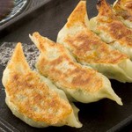 [Recommended] Kyushu meat soup teppan Gyoza / Dumpling