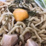 麺屋 翔 - 極太縮れ麺です。