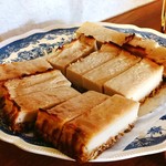 Sole e Luna - 豆乳ヨーグルトのチーズケーキ＠みっちり。ヨーグルトの酸味が生きています。レーズン入り