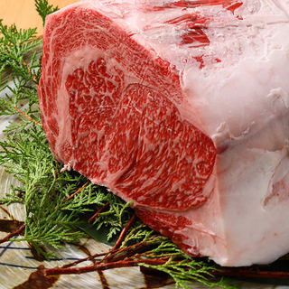 Buy a whole head of A5 rank Japanese black beef of the highest quality! So it's reasonable