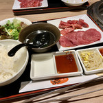 Yakiniku Hompo Pyua - 