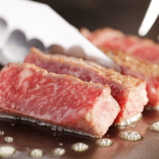 [A5 rank Japanese black beef Steak 999 yen]