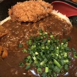 炭火とりやろう - メンチカツ乗せ ライス大盛