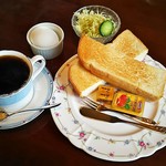 コーヒーファーム - スペシャリティ珈琲・ペルーQグレード インカグランデ（500円）、モーニングサービス