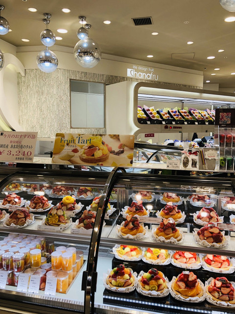 ハナフル 近鉄あべのハルカス店 Hanafru 大阪阿部野橋 ケーキ 食べログ