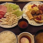 五龍館 - 朝食はバイキング。信州の野菜もいっぱい食べられます。