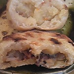 鷹匠庵 - おやきの中身はこんな感じです。