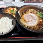 皇雅 - 麻婆豆腐とラーメン