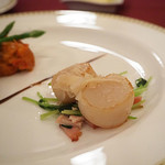 マゼランズ - 帆立貝のポワレ､バルサミコソース