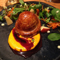 ラ・ボンヌターブル - 