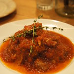 マチルダ - 豚バラ肉トマト煮込み（900円）♪しっかりと煮込まれた豚バラ肉はほろっほろ。