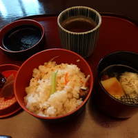 魚三楼 - ご飯とお椀