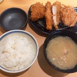 旨いとんかつ かつはな亭 - かつはなランチC (ヒレかつ・チキンかつ・黒豚メンチかつ)