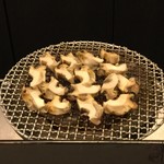 祇園 呂色 - ツブ貝が準備されていきます