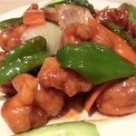 福建家庭料理 旬の香 - 「黒酢鶏」：鎮江黒酢の爽やかな香りとコクが活きて、オススメ♪