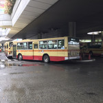 Idobataya - 神奈中バスに支配されている本厚木のバスターミナル