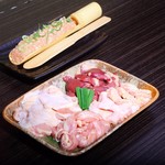 鶏料理 笑い屋 - おまかせ五種盛り合わせ