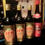 福建家庭料理 旬の香 - 「紹興酒」：５年のボトル＝￥1500。９年のボトル＝￥1800
