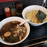 塩そば専門店 桑ばら - 山椒油と揚げネギのつけそば（本日の裏そば）