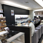 神戸 萩原珈琲店 - コーヒー通の紳士淑女が想い想いの時間を過ごされて。大人だぁ〜♡