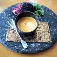 銀座 シェ・トモ - ランチ：生うにの貴婦人風。