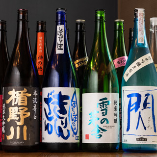 月毎に入れ替える、常時50～60種類を揃える日本酒がおすすめ
