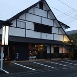 Aizuyamamiyakosoba Tsutsumian - 高っかい切妻屋根な蕎麦屋が帰ってきたぜえぇ！