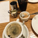 チャヤ ナチュラル&ワイルドテーブル - 有機コーヒー　ホットとアイス