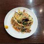 中華大新 - 上空から　やわらかいやきそば