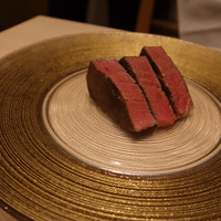 西麻布けんしろう - 万葉牛のシャトーブリアン
                      けんしろう焼