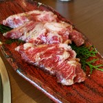 Gyuu Ho - 特性焼肉ランチ¥1,250 のカルビ