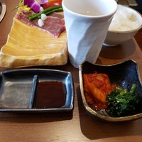 牛歩 - 特性焼肉ランチ¥1,250 のナムル、キムチ