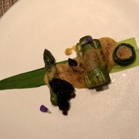 E.Bu.Ri.Ko - アスパラと甘草のアミューズ