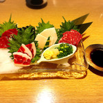 炙家きらく - 馬刺し全部盛り