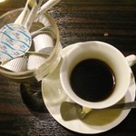 Kazu Hanare - セットのコーヒー