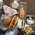 コイサンベーカリー - 平成ブームパンを中心に購入
メガフランクとフランクロールの違いが
おわかりになりますか？