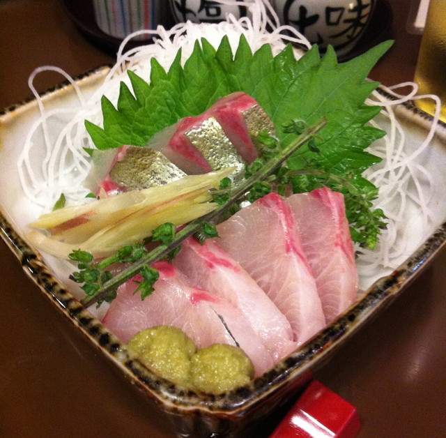 前回は マグロの刺身で感動 今回は シマアジのお刺身で カンパチみたいな食感のシマアジを堪能 By Machy 真魂 二俣川 居酒屋 食べログ