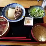 地料理の店 ごんきち - 和牛タタキ味噌漬け丼とブリ大根全景