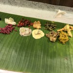 カレーリーブス カフェ＆レストラン - 何回かに分けて